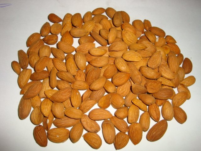 Almond Small